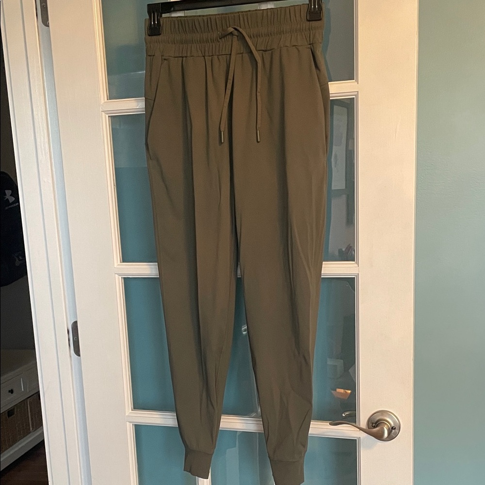 Women's Olive Jogger Pants